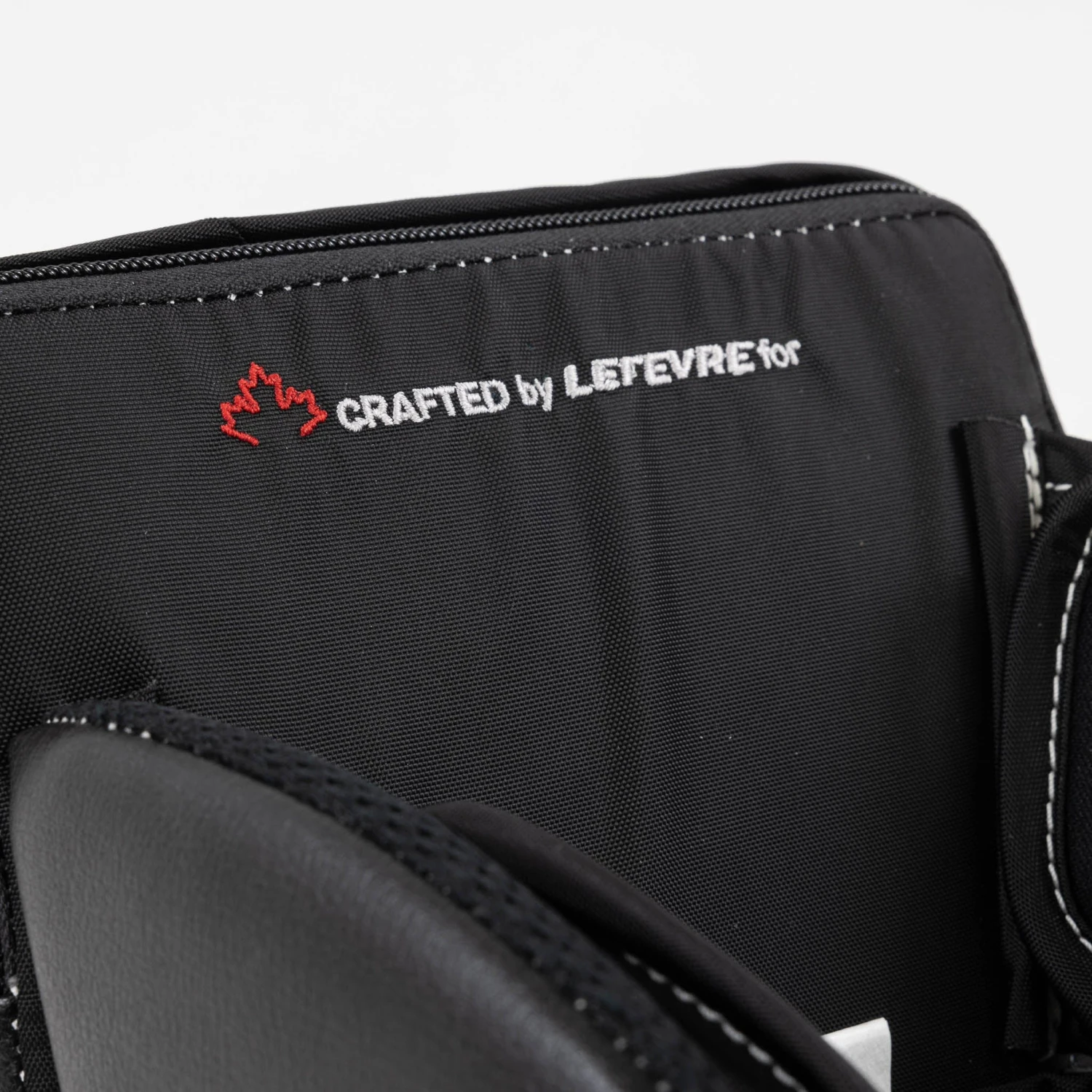 TRUE L20.2 Senior Goalie Blocker - Domestic 5 TRUE L20.2 Senior Goalie Blocker - Domestic - Image 5