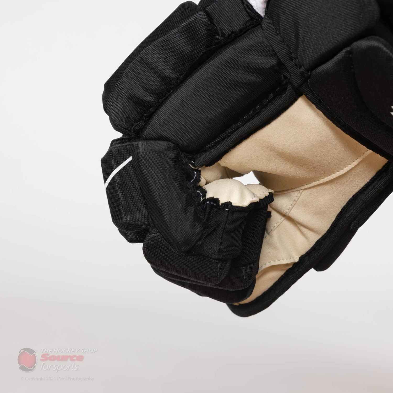 TRUE Catalyst M16 Junior Hockey Gloves S21 10 TRUE Catalyst M16 Junior Hockey Gloves S21 - Image 10