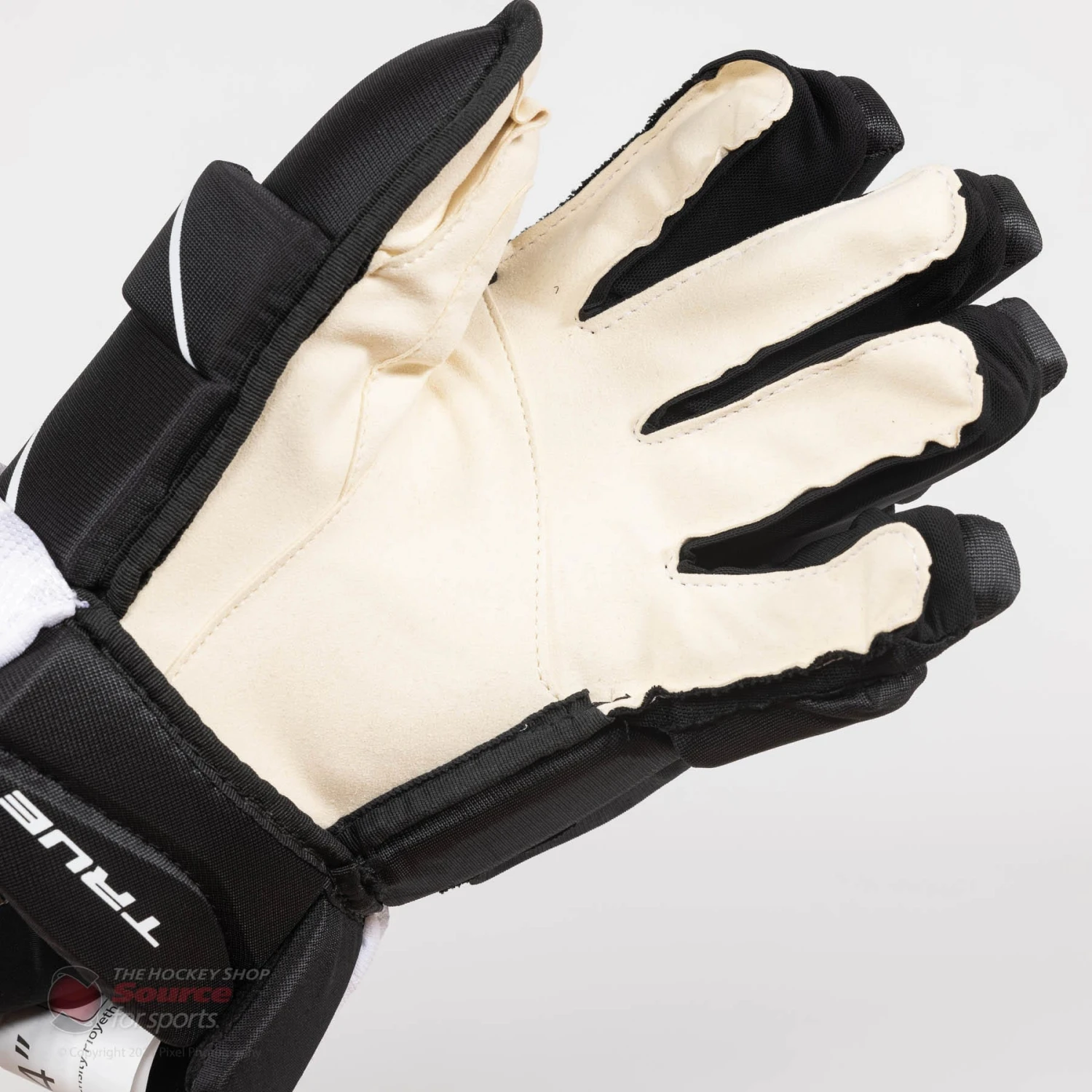 TRUE Catalyst M16 Senior Hockey Gloves S21 8 TRUE Catalyst M16 Senior Hockey Gloves S21 - Image 8