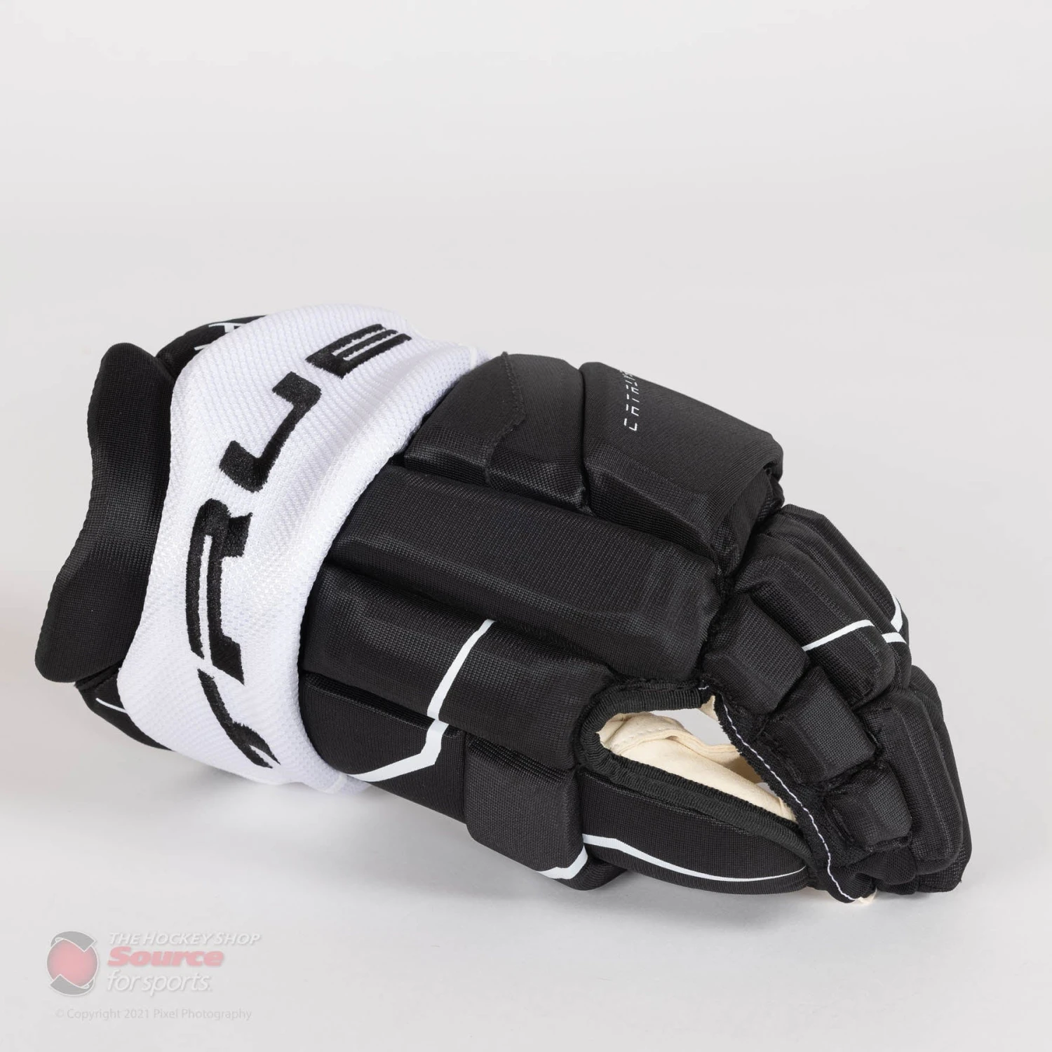 TRUE Catalyst M16 Senior Hockey Gloves S21 2 TRUE Catalyst M16 Senior Hockey Gloves S21 - Image 2