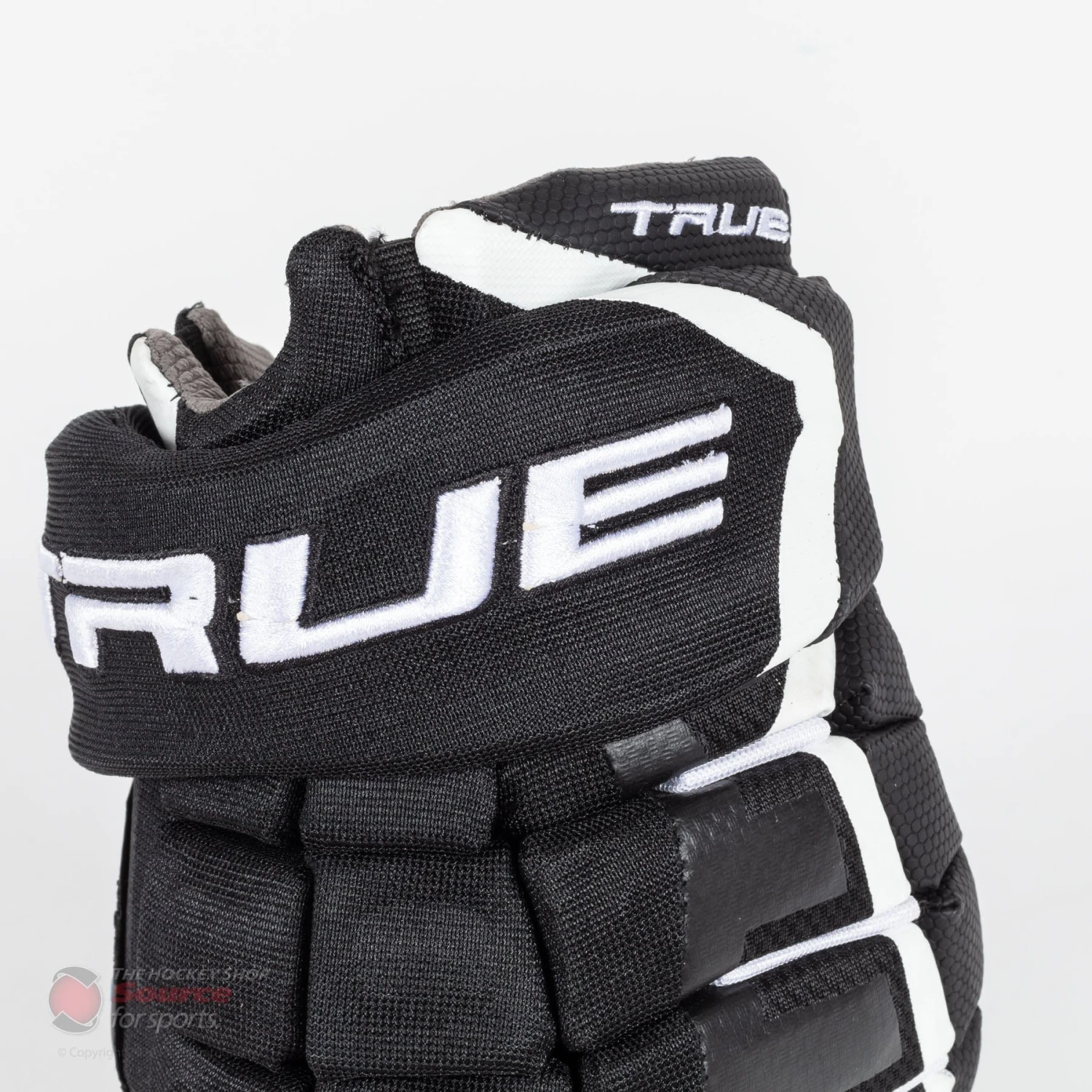 TRUE XC9 Pro Junior Hockey Gloves 5 TRUE XC9 Pro Junior Hockey Gloves - Image 5