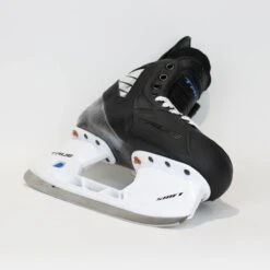 TRUE Player Junior Hockey Skates - Pro Stock - Shift Holder - Size 5 -TrueForce Hockey Sales true hockey skates true player junior hockey skates pro stock shift holder size 5 5 r standard 15186617401410
