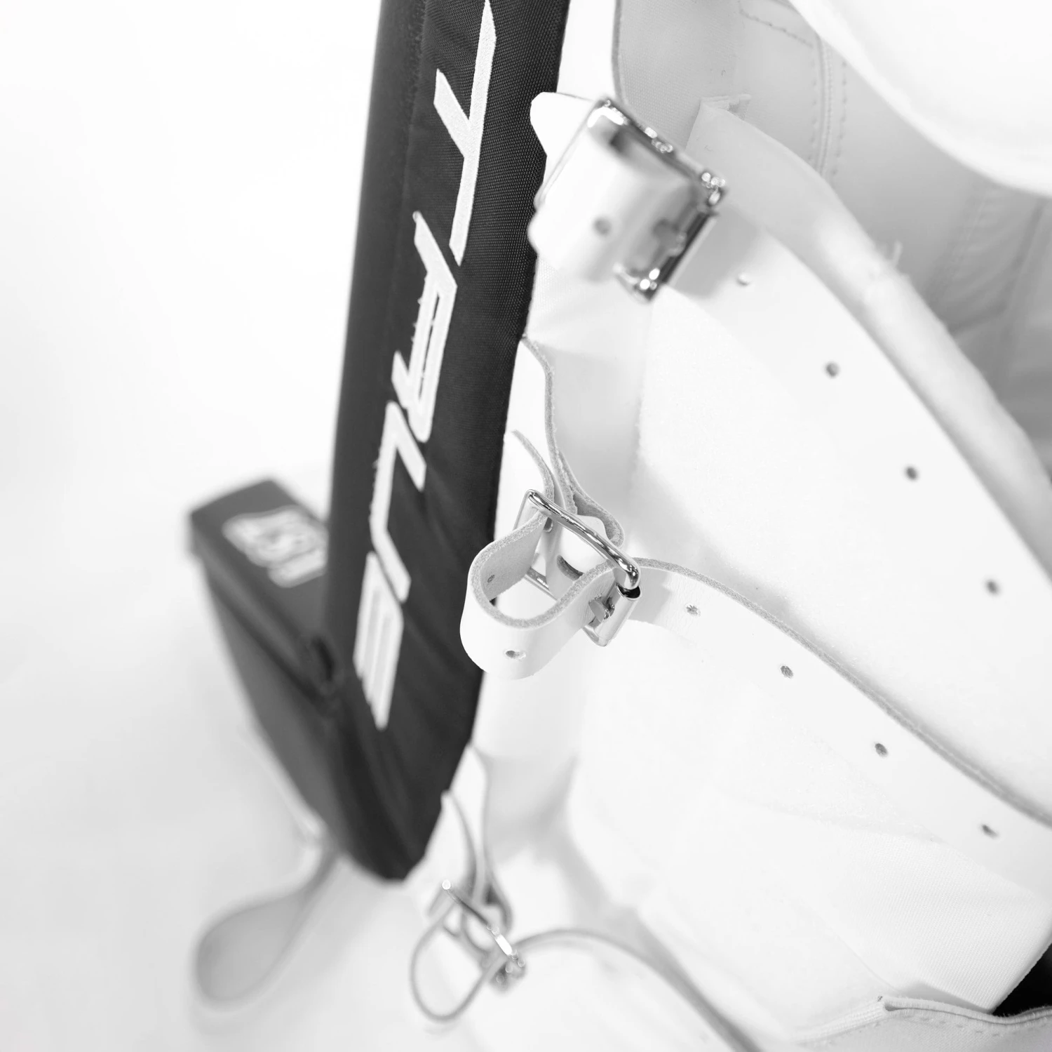 TRUE L87 Senior Goalie Leg Pads - Domestic 6 TRUE L87 Senior Goalie Leg Pads - Domestic - Image 6