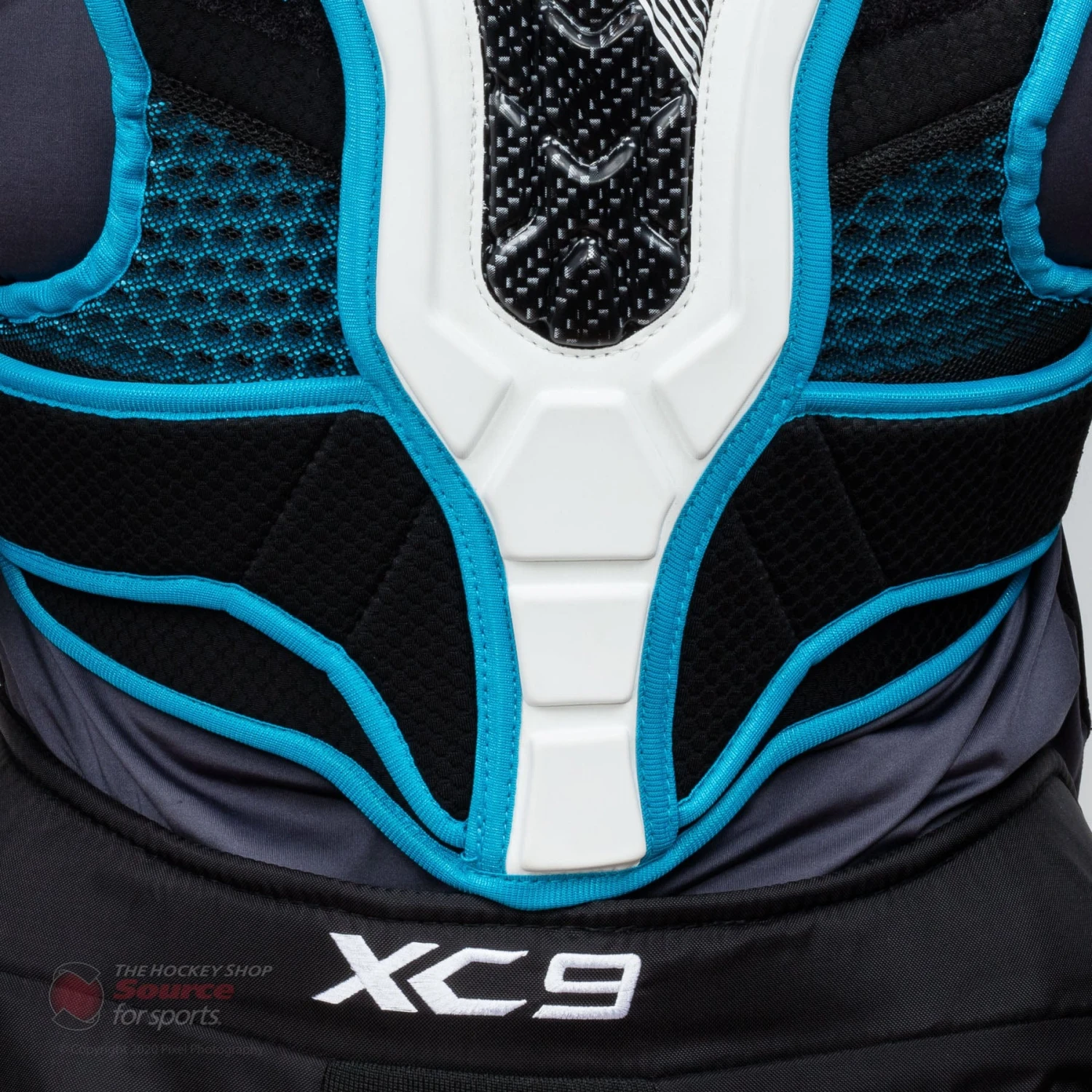 TRUE AX9 Senior Hockey Shoulder Pads 7 TRUE AX9 Senior Hockey Shoulder Pads - Image 7